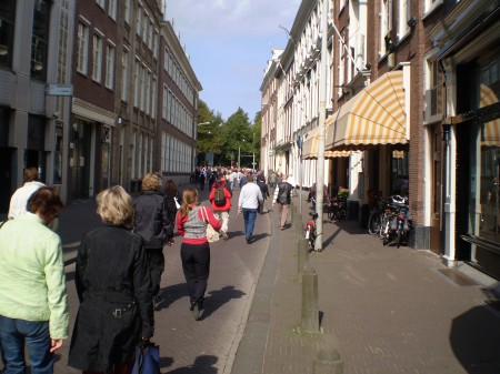 Walking from the Plein to the Lange Voorhout: Prinsjesdag, Den Haag